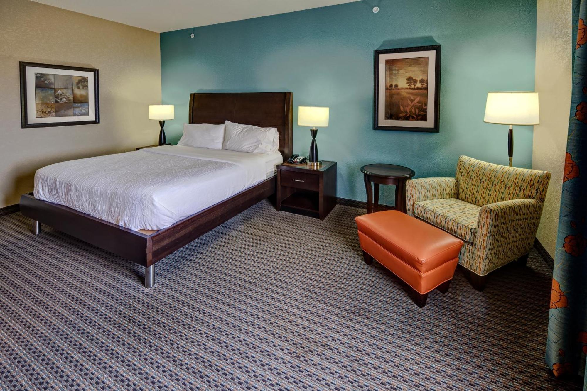 Hilton Garden Inn Midtown Tulsa Buitenkant foto
