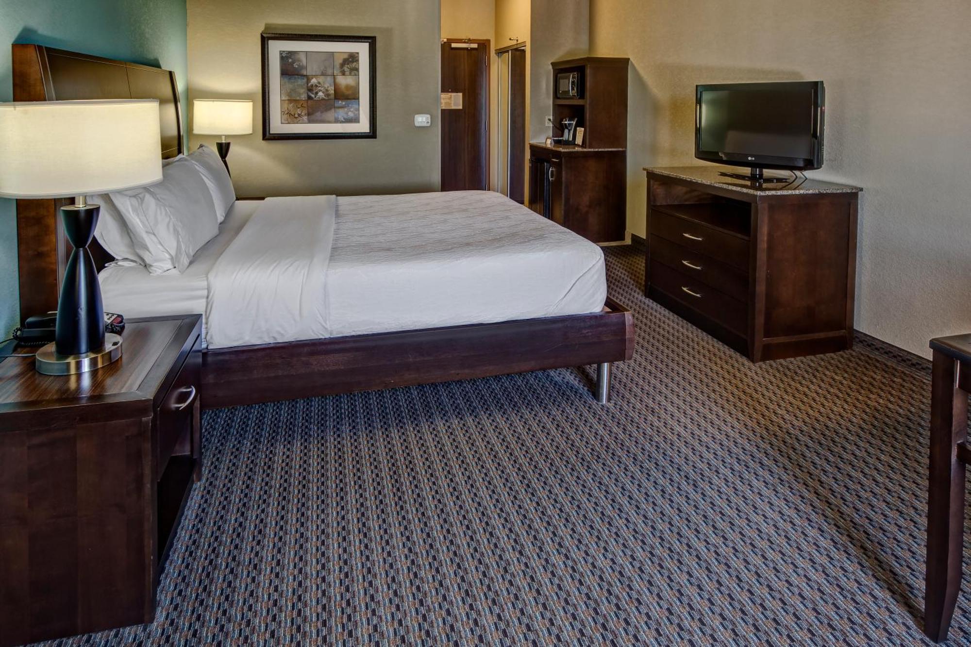 Hilton Garden Inn Midtown Tulsa Buitenkant foto