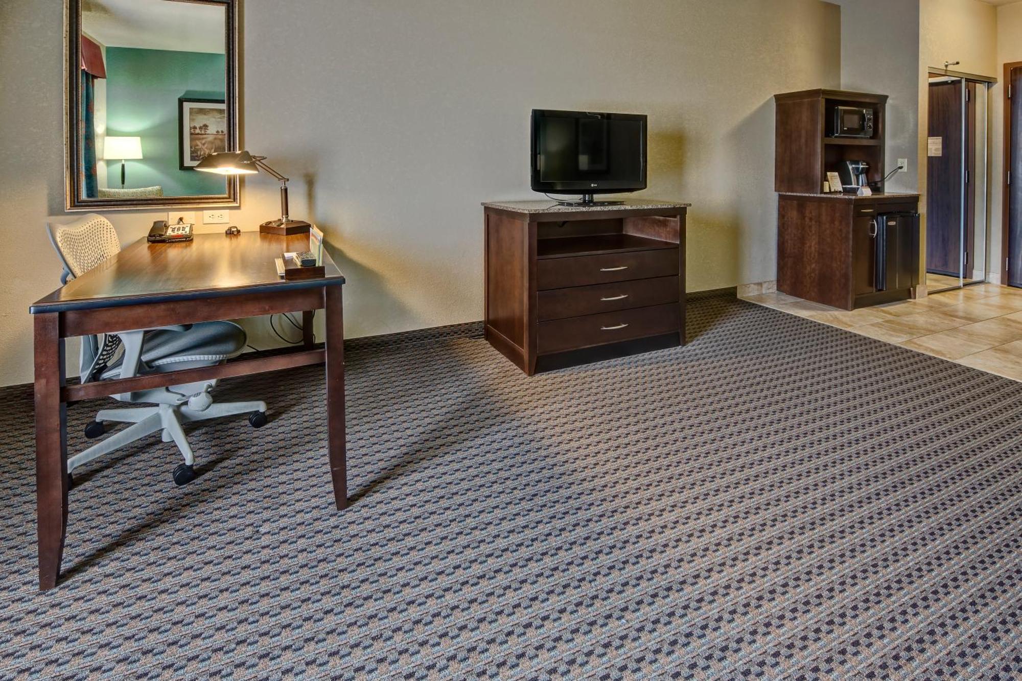 Hilton Garden Inn Midtown Tulsa Buitenkant foto