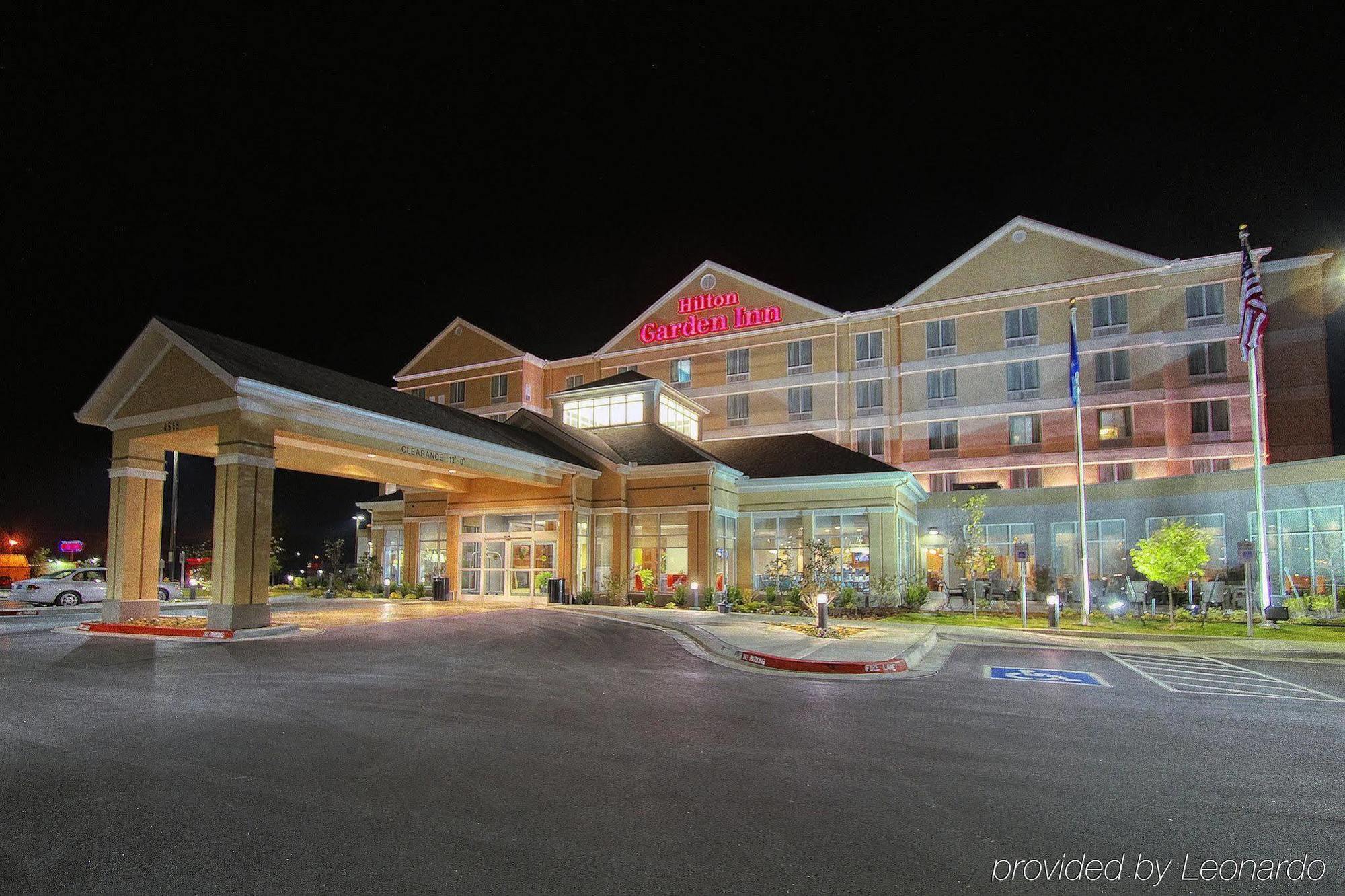 Hilton Garden Inn Midtown Tulsa Buitenkant foto